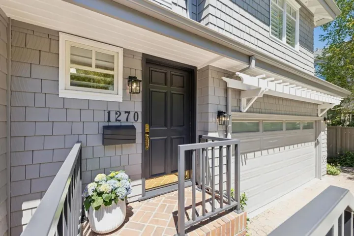 1270 University Drive, Menlo Park, California 94025