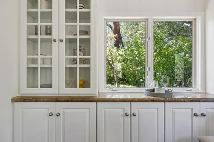 1270 University Drive, Menlo Park, California 94025