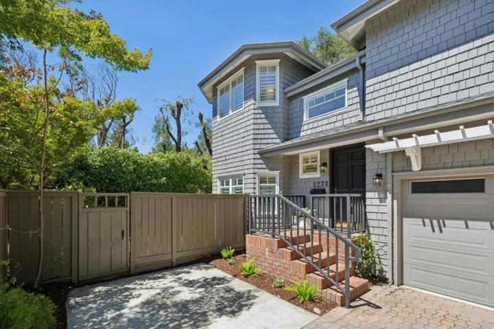 1270 University Drive, Menlo Park, California 94025