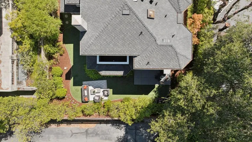 1270 University Drive, Menlo Park, California 94025