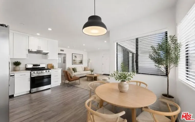 1264 9th Street B, Santa Monica, California 90401