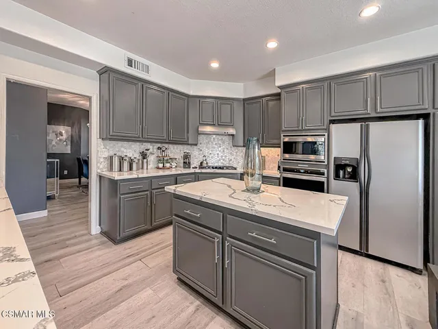 cFamily and Kitchen5