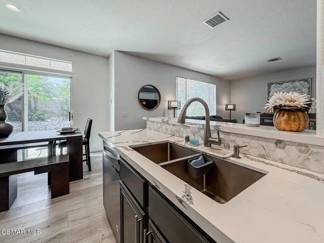 cFamily and Kitchen8