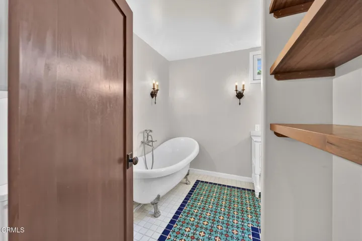550 Old Mill-23