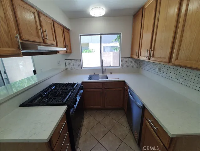 10125 De Soto Avenue 42, Chatsworth, California 91311