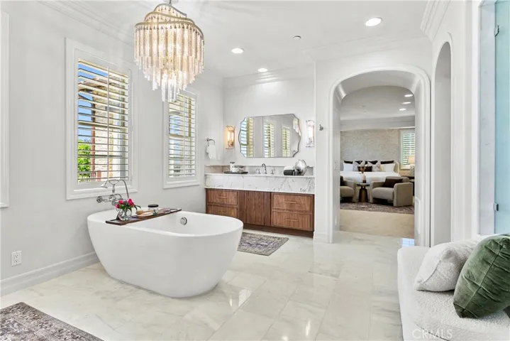 7 Kent Court, Ladera Ranch, California 92694