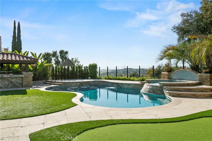 7 Kent Court, Ladera Ranch, California 92694