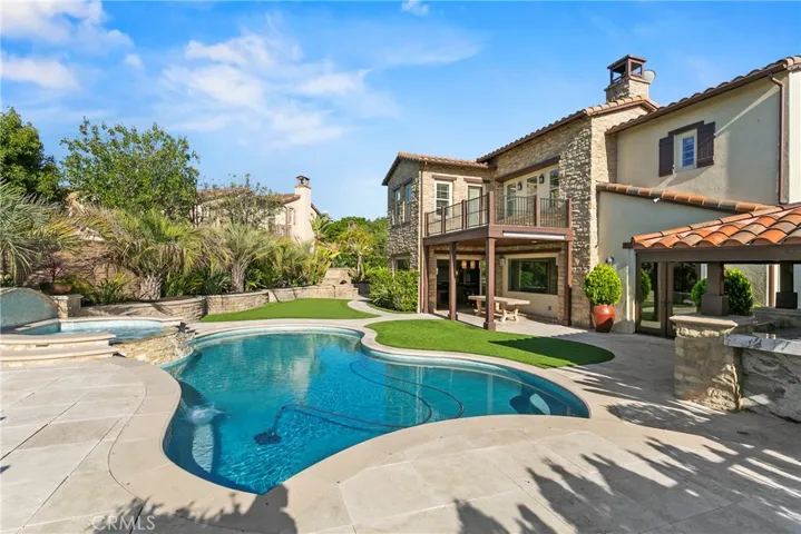 7 Kent Court, Ladera Ranch, California 92694