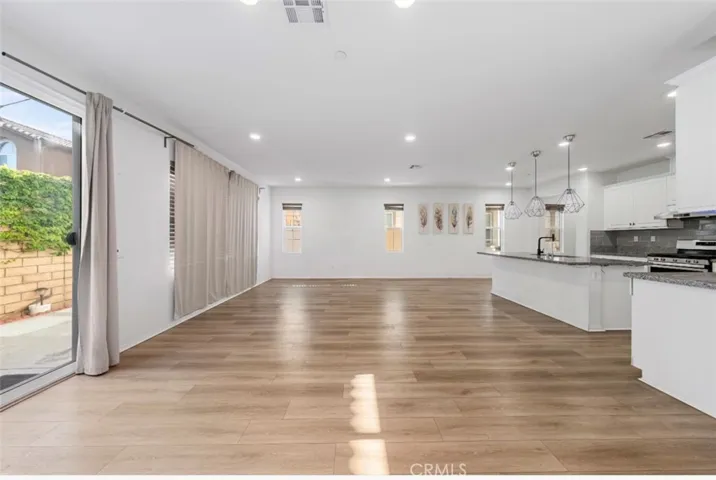 1152 N Tribune Privado, Ontario, California 91764