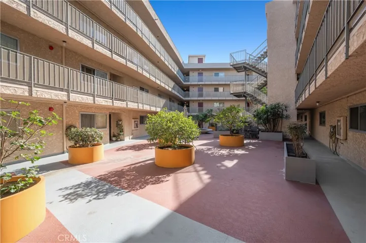 4505 California 402, Long Beach, California 90807