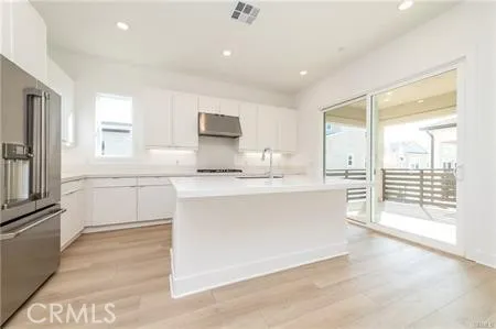 108 Tiffin, Irvine, California 92618