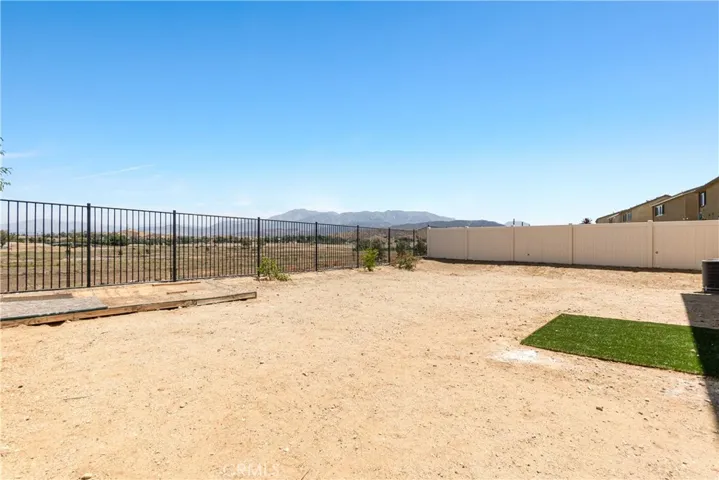 1100 Little Leaf, Calimesa, California 92320