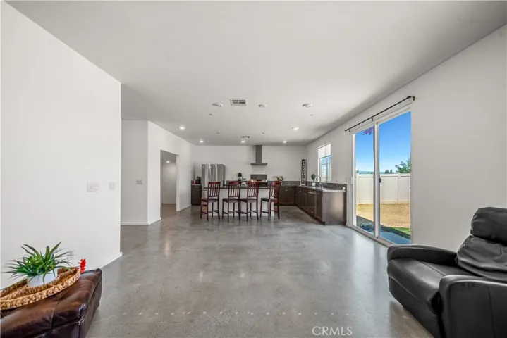 1100 Little Leaf, Calimesa, California 92320