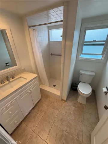 137 Topaz 1/2, Newport Beach, California 92662