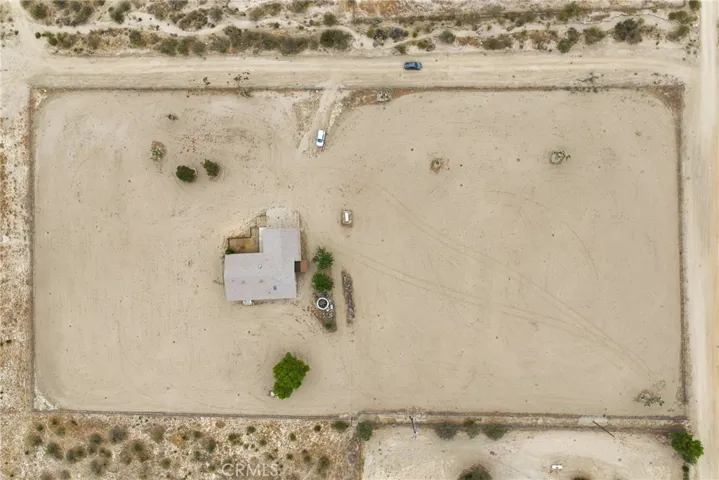33535 170th E, Llano, California 93544