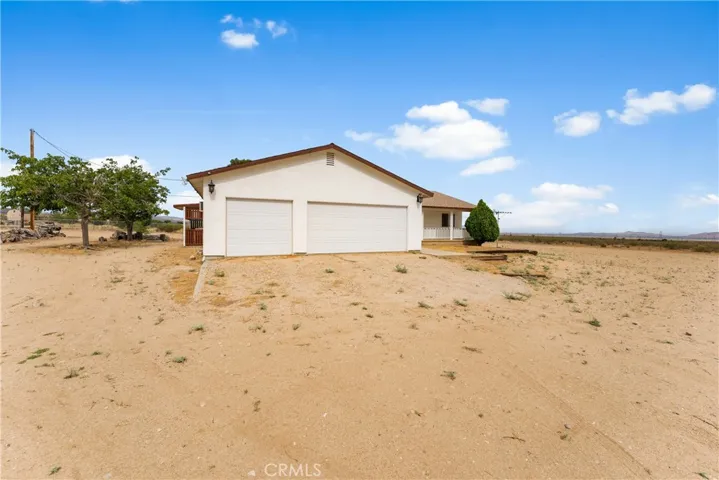 33535 170th E, Llano, California 93544