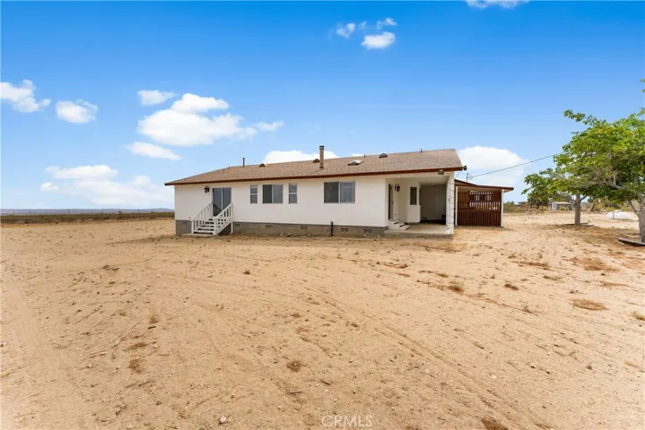 33535 170th E, Llano, California 93544