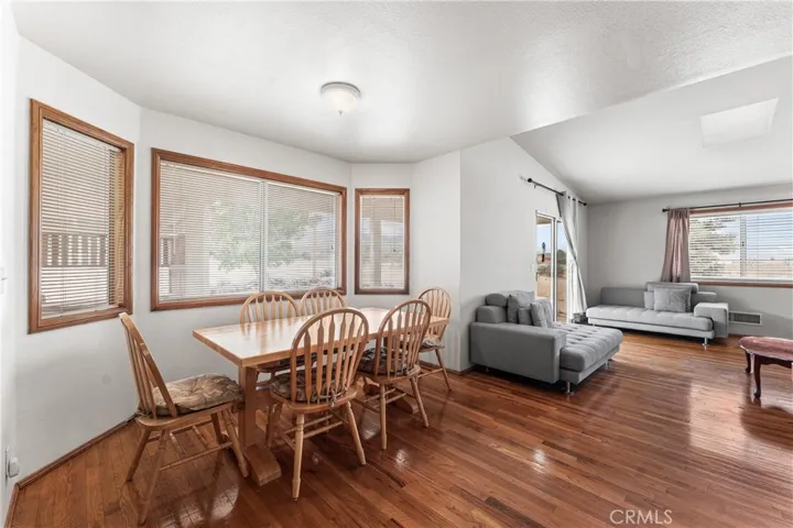 33535 170th E, Llano, California 93544