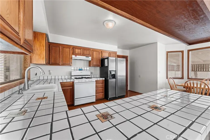 33535 170th E, Llano, California 93544