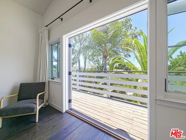 1616 Cerro Gordo Street, Los Angeles, California 90026