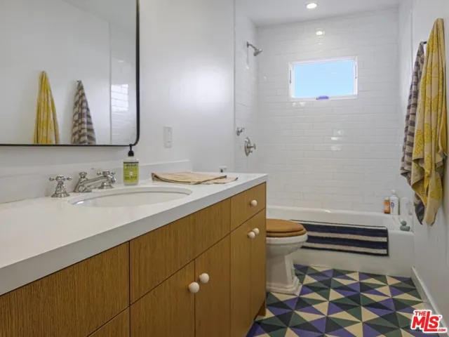 1616 Cerro Gordo Street, Los Angeles, California 90026