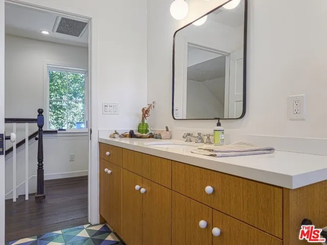 1616 Cerro Gordo Street, Los Angeles, California 90026