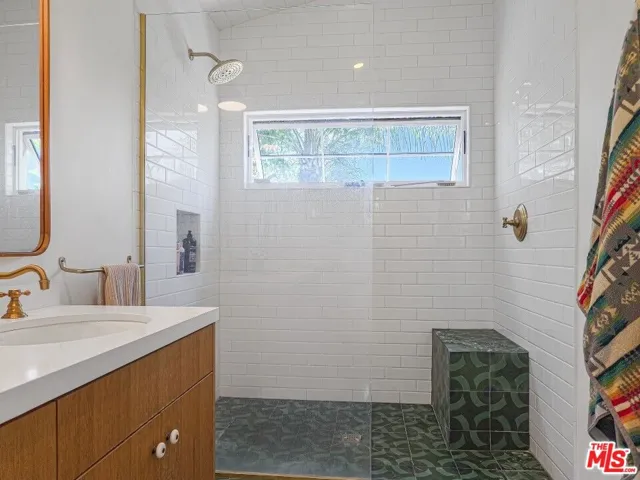 1616 Cerro Gordo Street, Los Angeles, California 90026