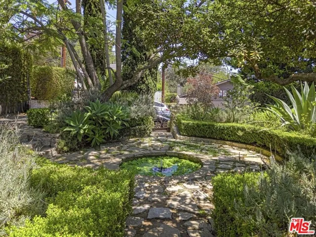 1616 Cerro Gordo Street, Los Angeles, California 90026