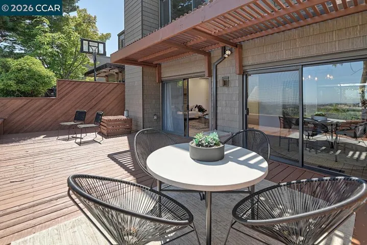 557 Monarch Ridge Dr, Walnut Creek, California 94597