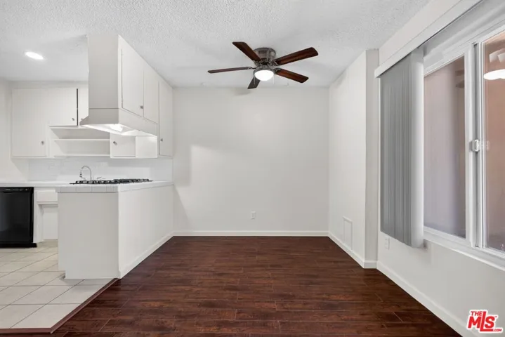 15540 Moorpark Street 7, Encino, California 91436