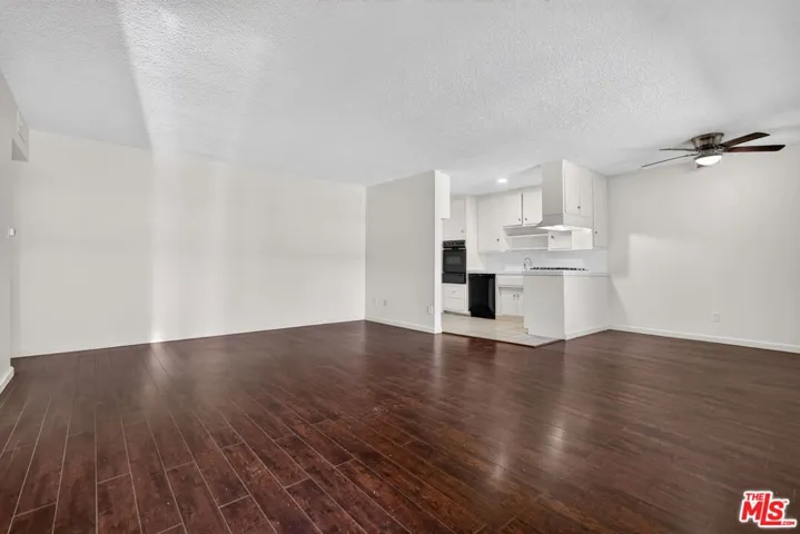 15540 Moorpark Street 7, Encino, California 91436