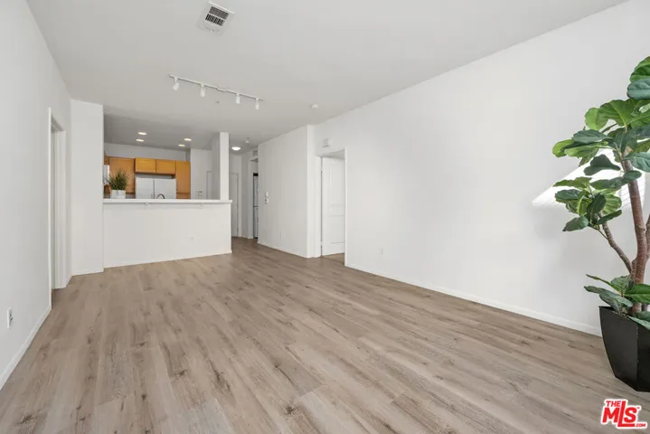 6400 Crescent Parkway 217, Playa Vista, California 90094