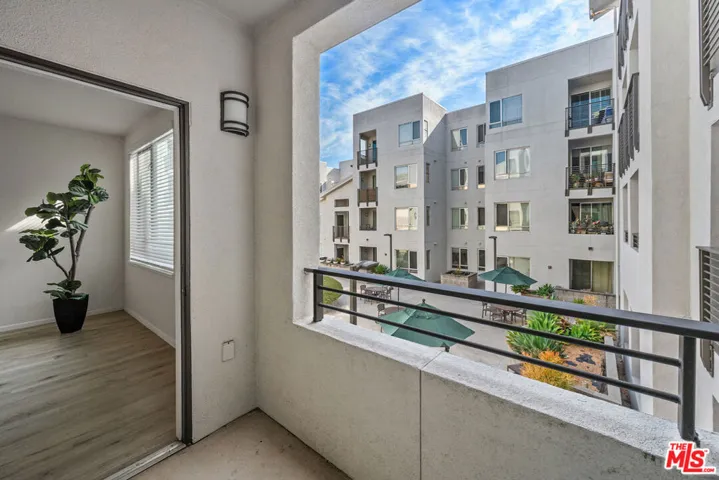 6400 Crescent Parkway 217, Playa Vista, California 90094
