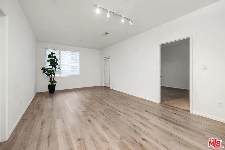 6400 Crescent Parkway 217, Playa Vista, California 90094