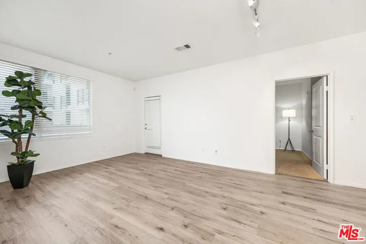6400 Crescent Parkway 217, Playa Vista, California 90094