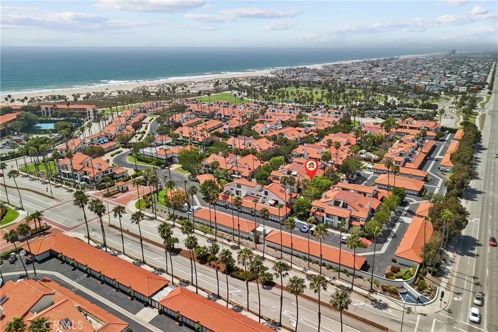 Gated Community and great location