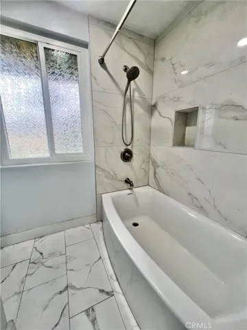 624 S Sullivan 15d, Santa Ana, California 92704