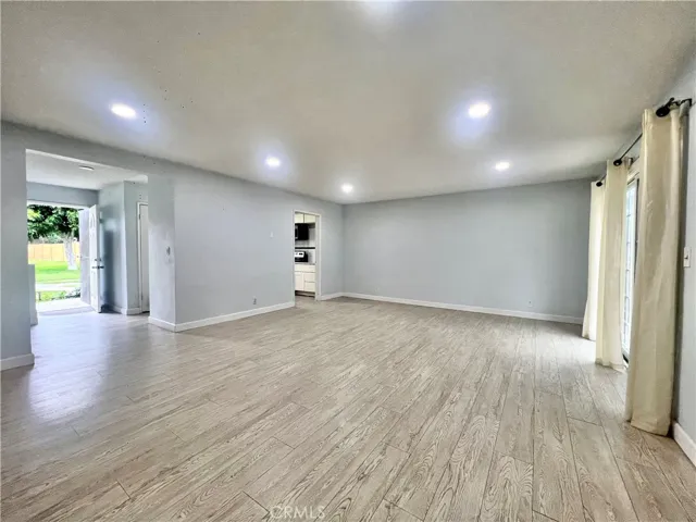 624 S Sullivan 15d, Santa Ana, California 92704
