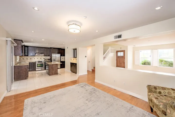 12200 Crest Avenue, Sylmar, California 91342