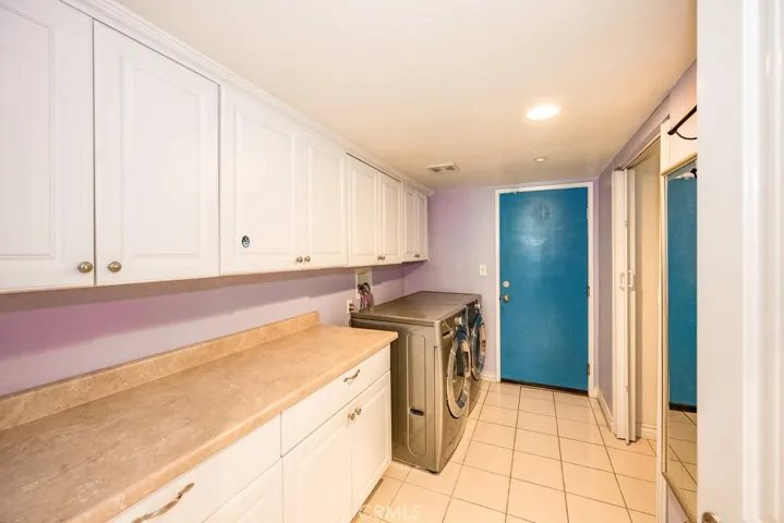 12200 Crest Avenue, Sylmar, California 91342