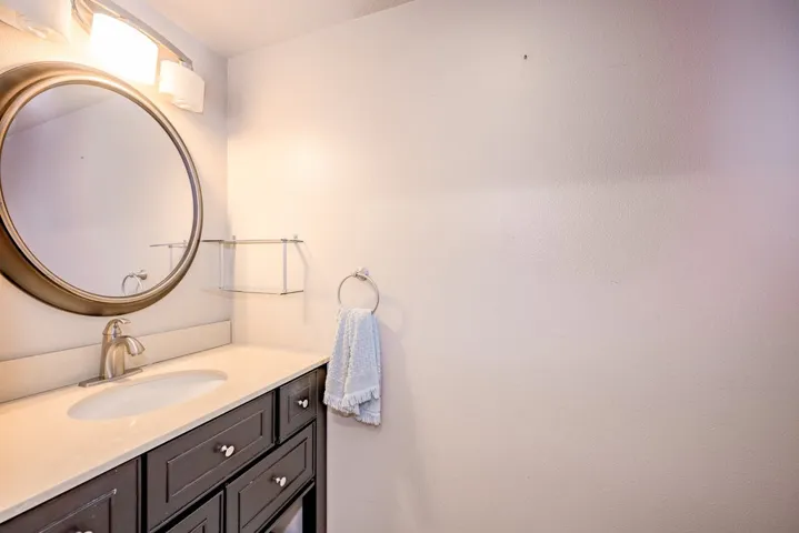 12200 Crest Avenue, Sylmar, California 91342