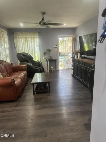 210 Harding Avenue, Oxnard, California 93030 — photo 5