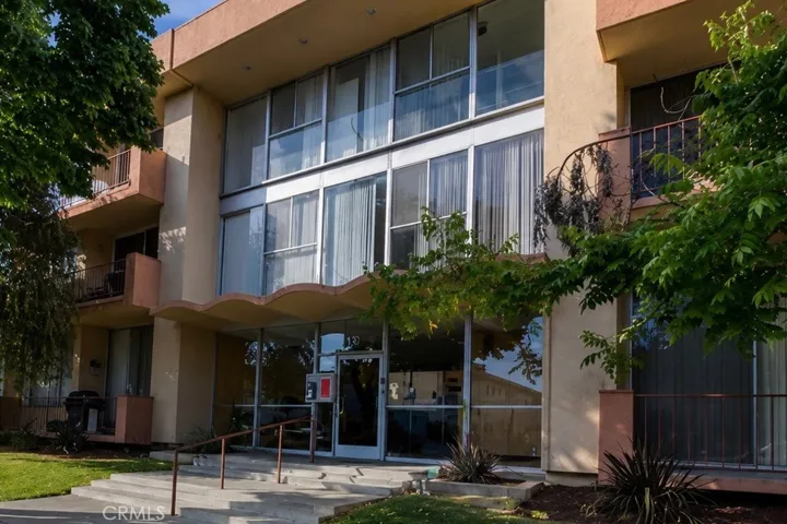 855 Victor Avenue 217, Inglewood, California 90302