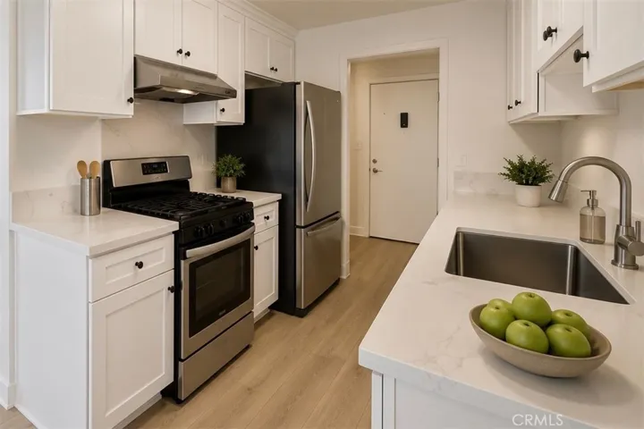 855 Victor Avenue 217, Inglewood, California 90302