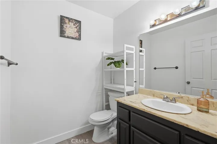 8350 Burnet, North Hills, California 91343