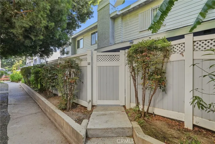 8350 Burnet, North Hills, California 91343