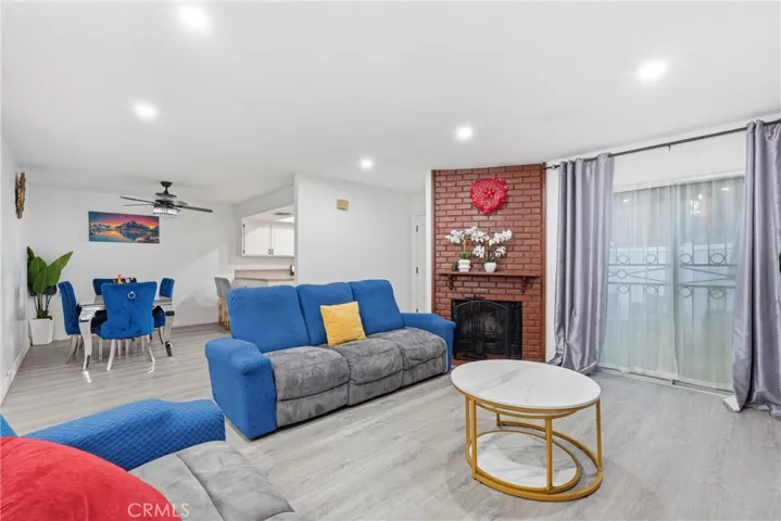 8350 Burnet, North Hills, California 91343