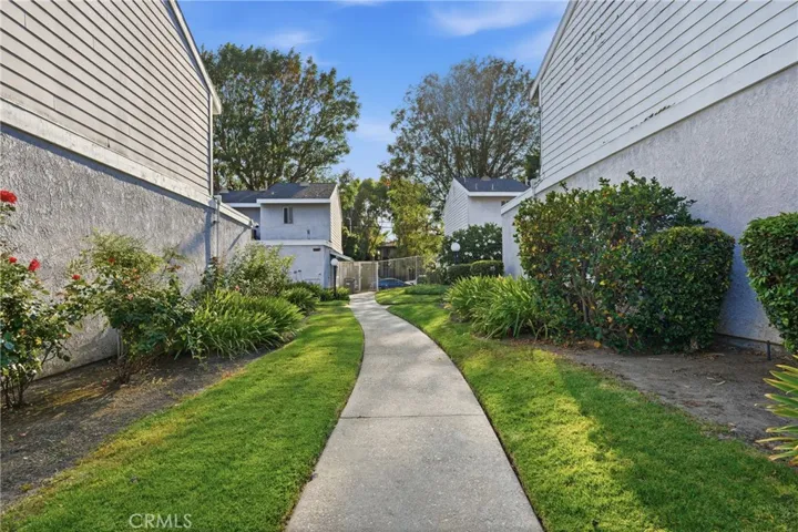 8350 Burnet, North Hills, California 91343