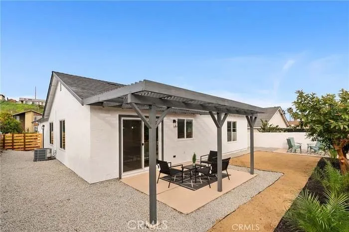 6027 Daisy, San Diego, California 92114