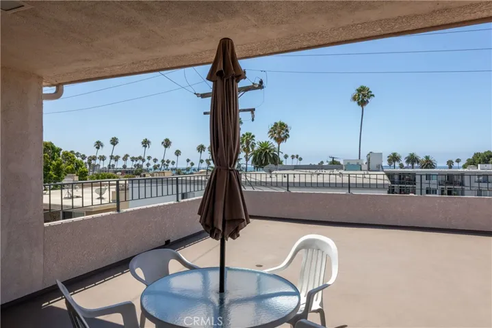 roof top patio area